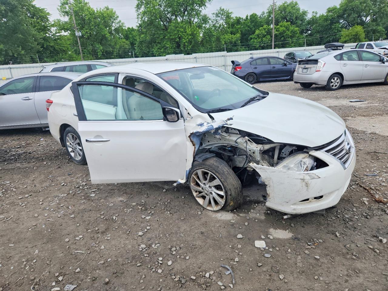 2013 Nissan Sentra S - Фото 4