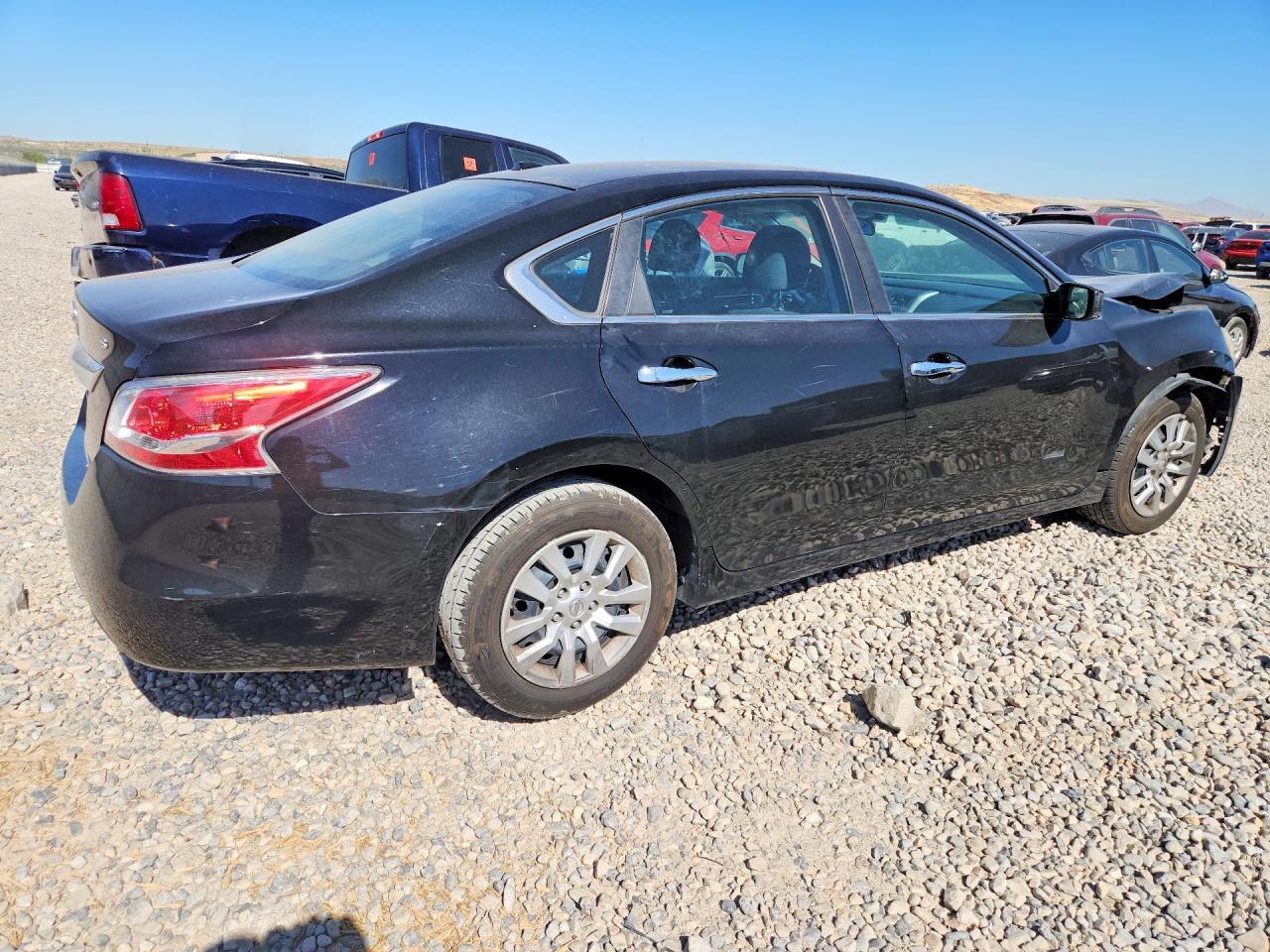 2015 Nissan Altima 2.5 S - Фото 3