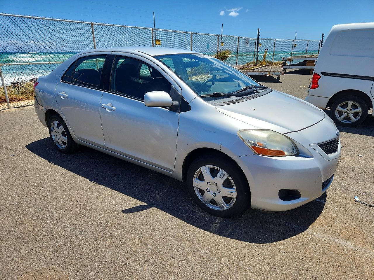 2010 Toyota Yaris Base - Фото 4