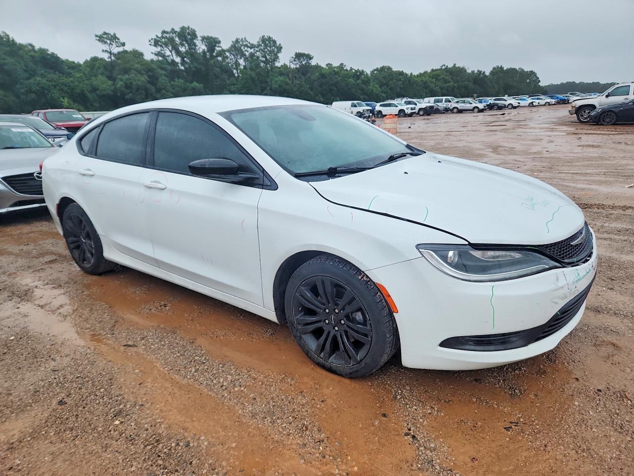 2017 Chrysler 200 Lx - Image 4