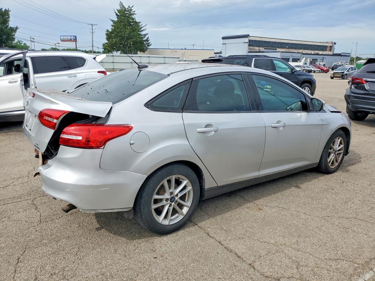 2016 Ford Focus Se - Фото 3