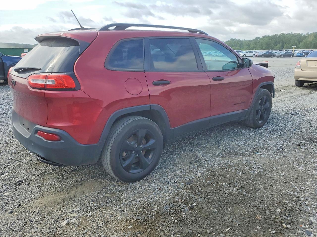 2016 Jeep Cherokee Sport - Image 3