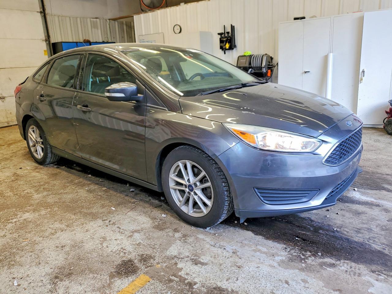 2016 Ford Focus Se - Фото 4