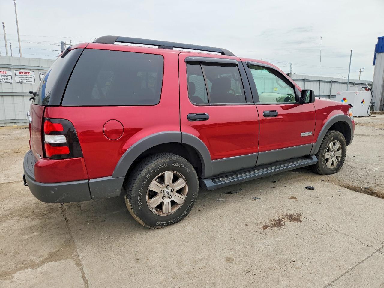 2006 Ford Explorer Xlt - Фото 3
