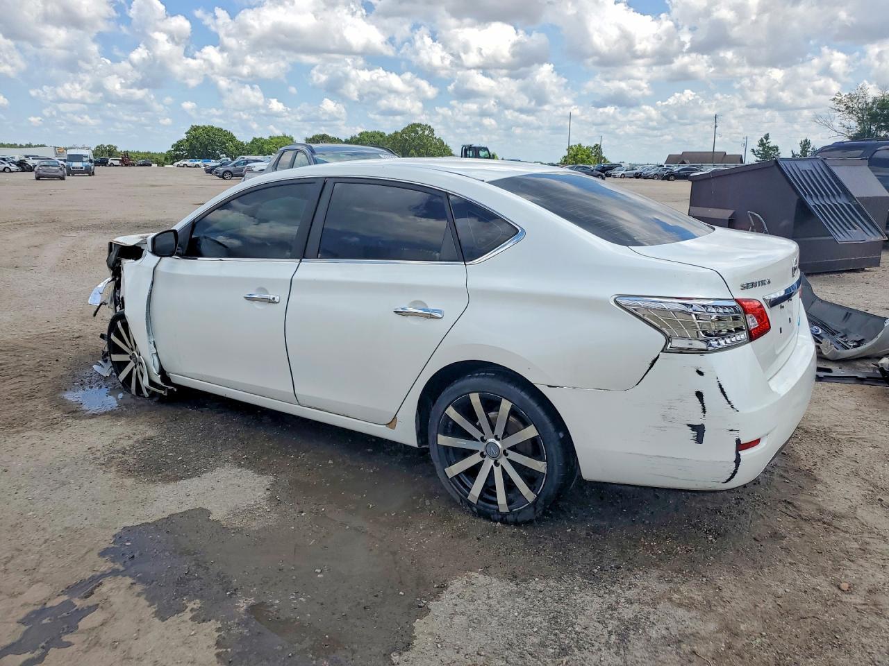 2014 Nissan Sentra S - Image 2