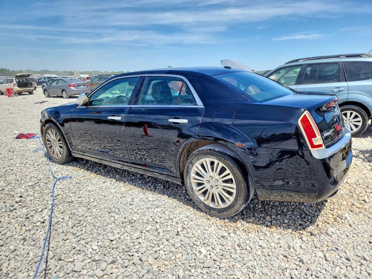 2014 Chrysler 300C Varvatos - Image 2
