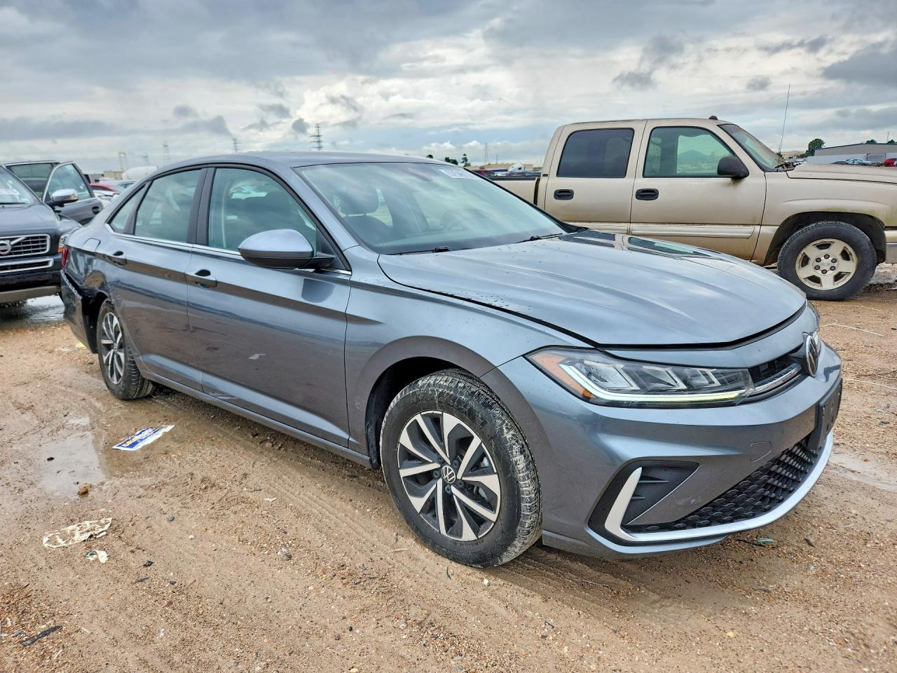 2025 Volkswagen Jetta S - Image 4