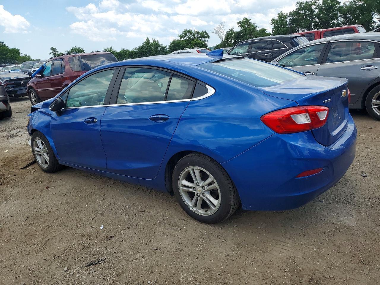 2016 Chevrolet Cruze Lt - Image 2