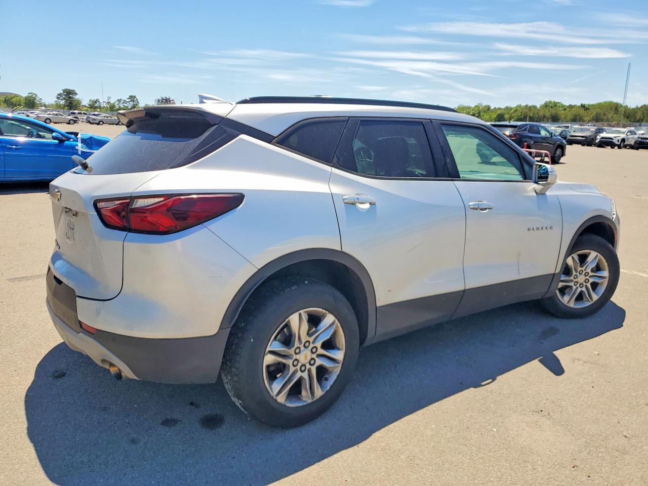 2020 Chevrolet Blazer 2Lt - Image 3