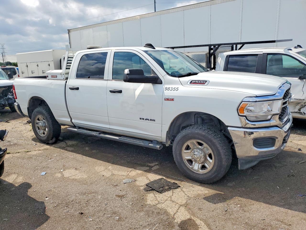 2022 Ram 2500 Tradesman - Фото 4
