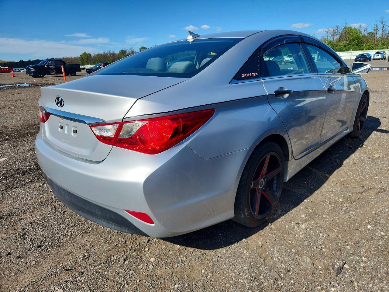 2014 Hyundai Sonata Gls - Фото 3