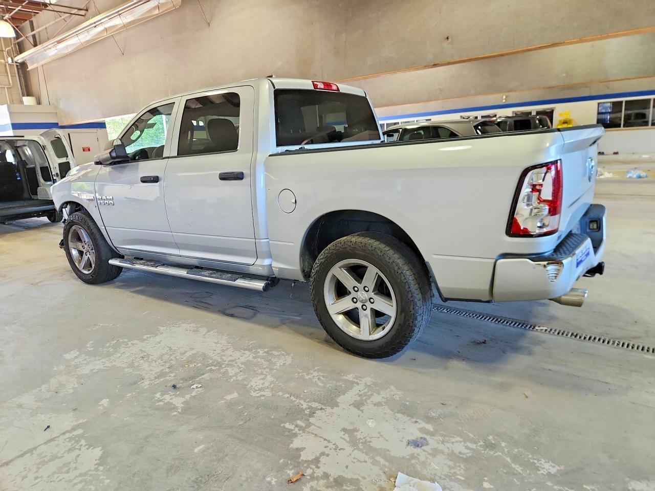 2013 Ram 1500 St - Фото 2