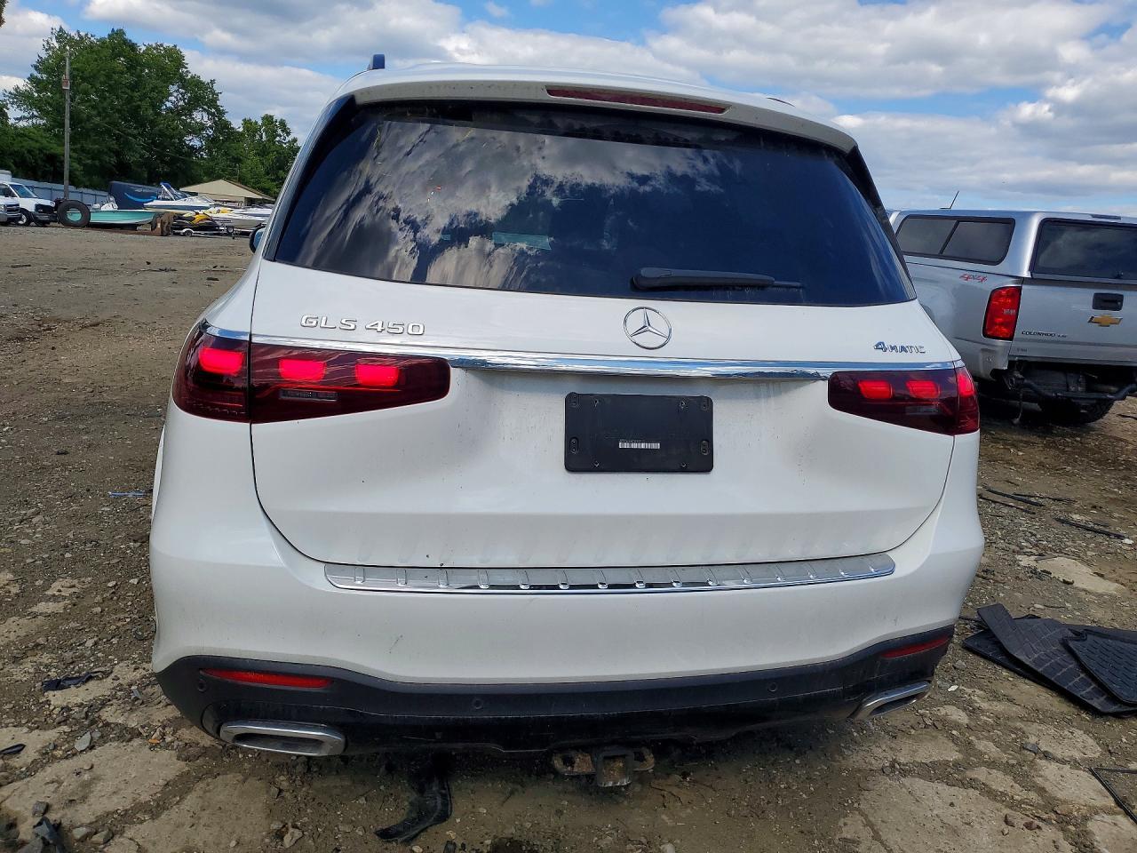 2025 Mercedes-Benz Gls 450 4Matic - Image 6