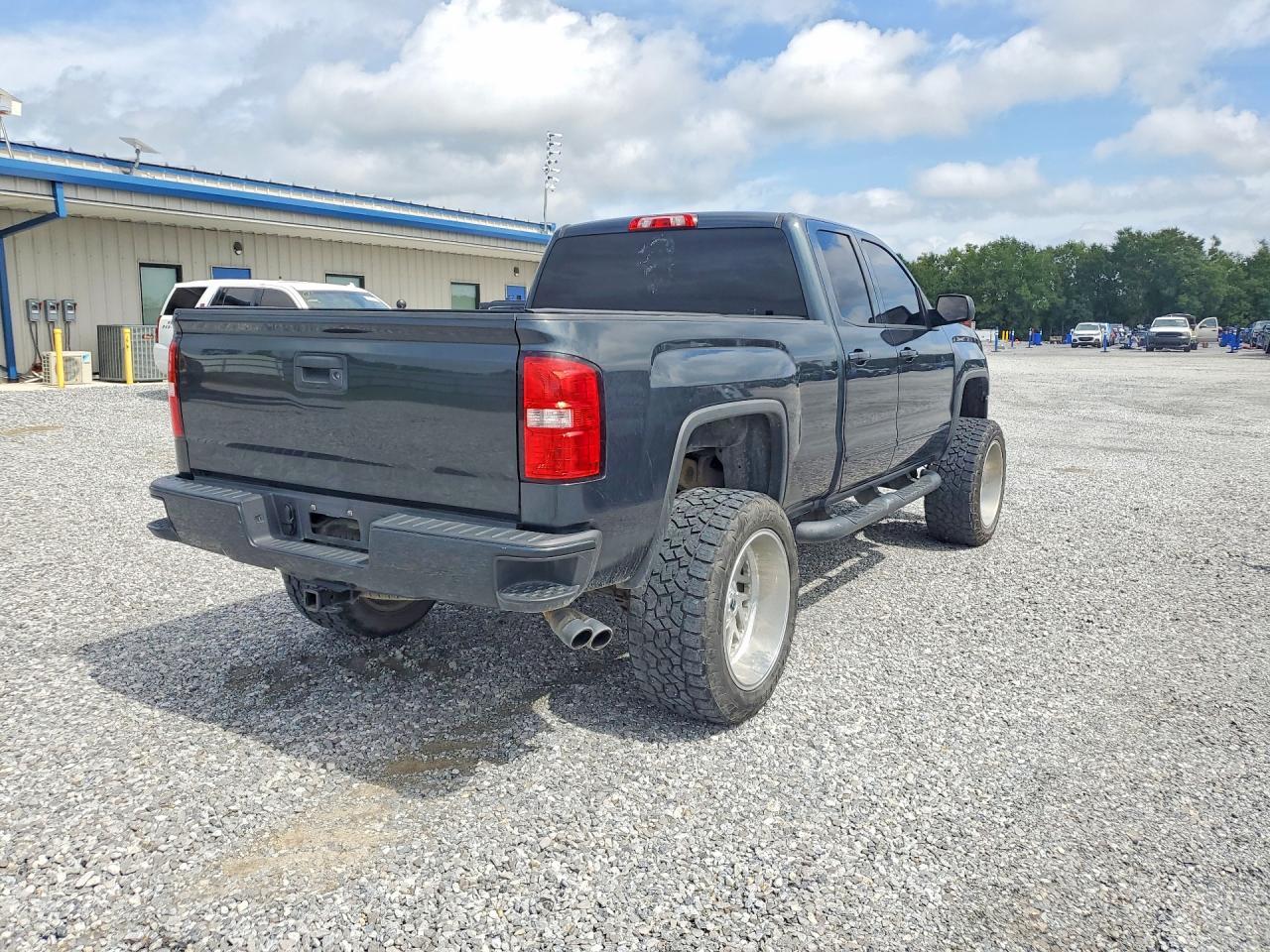 2018 GMC Sierra C1500 - Фото 3