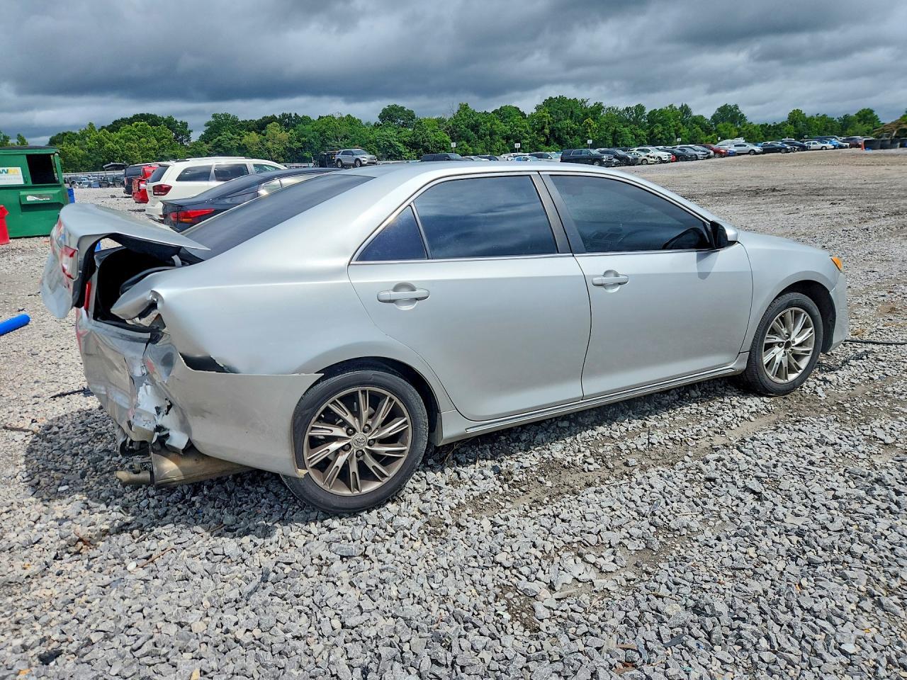 2012 Toyota Camry Le - Фото 3
