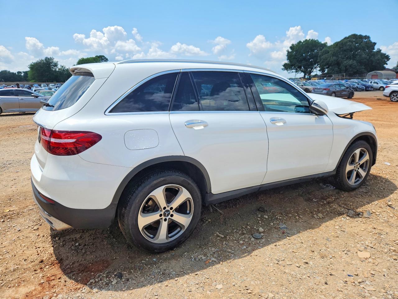 2019 Mercedes-Benz Glc 300 - Image 3