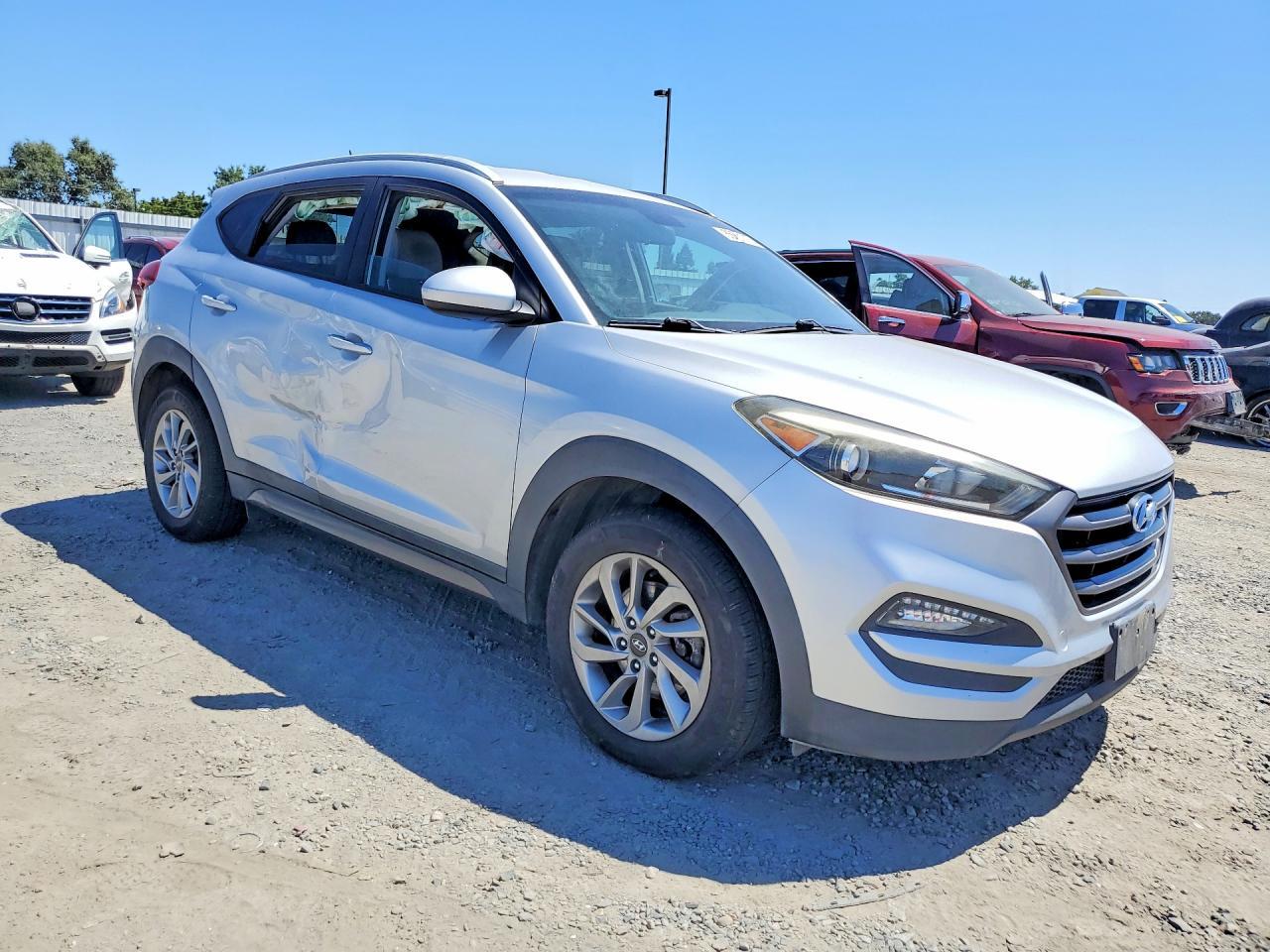 2016 Hyundai Tucson Se - Image 4