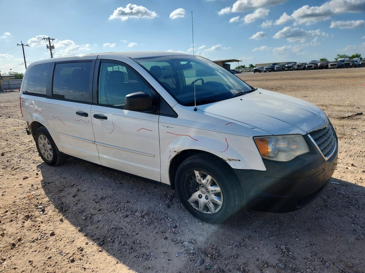 2008 Chrysler Town & Country Lx - Image 4