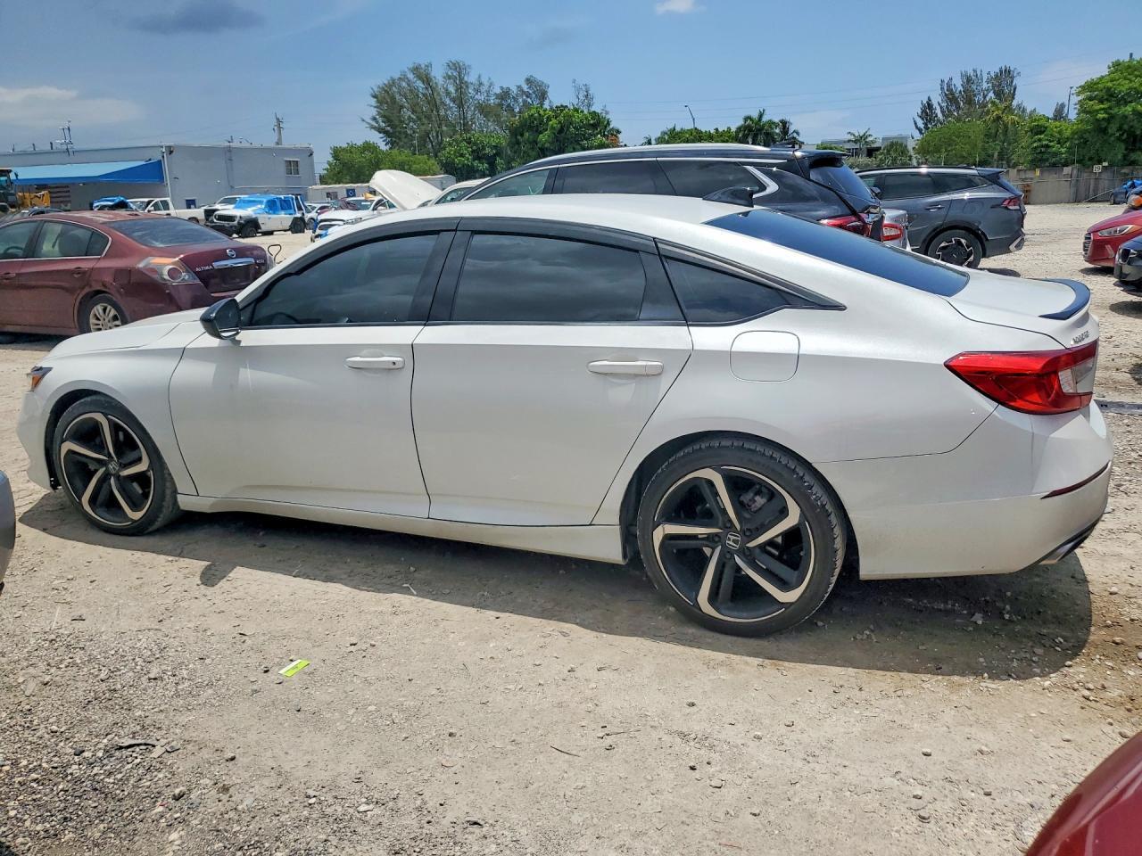 2022 Honda Accord Sport - Image 2