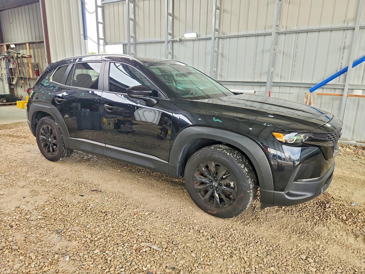 2025 Mazda Cx-50 Premium - Image 4