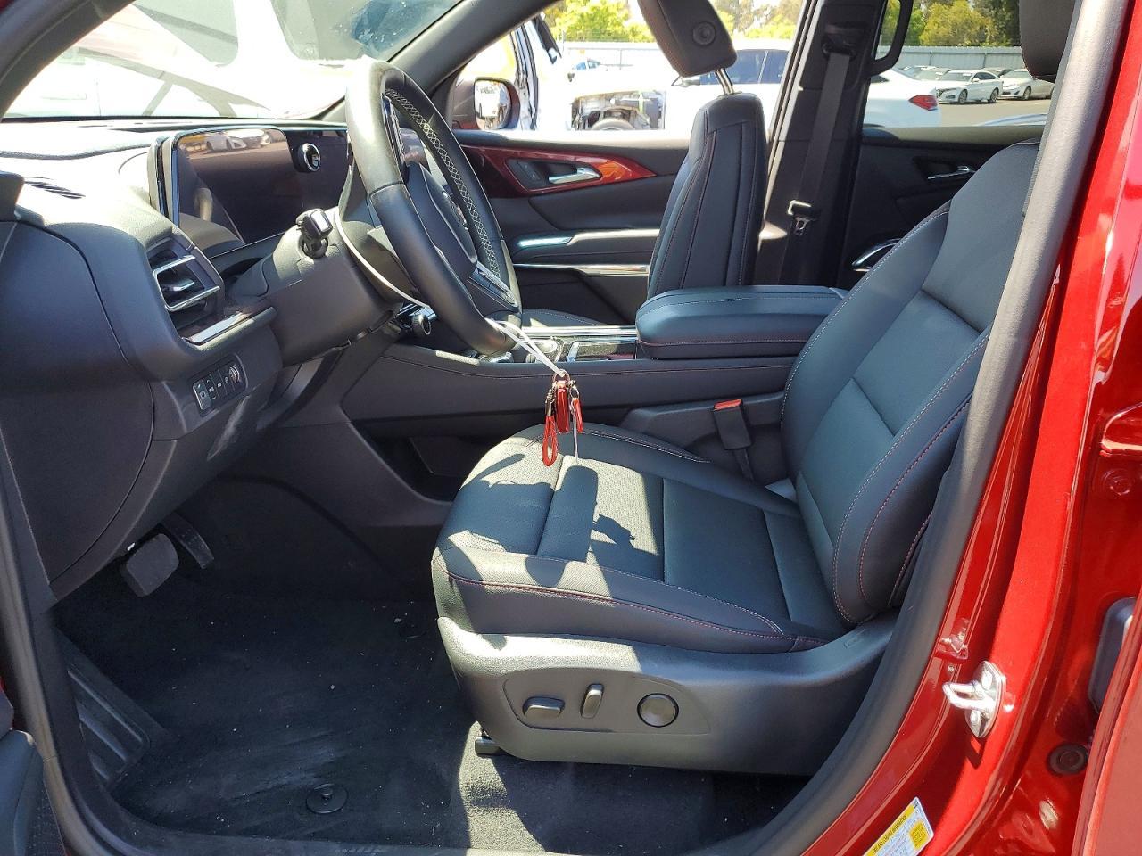 2026 Chevrolet Traverse Z71 - Image 7