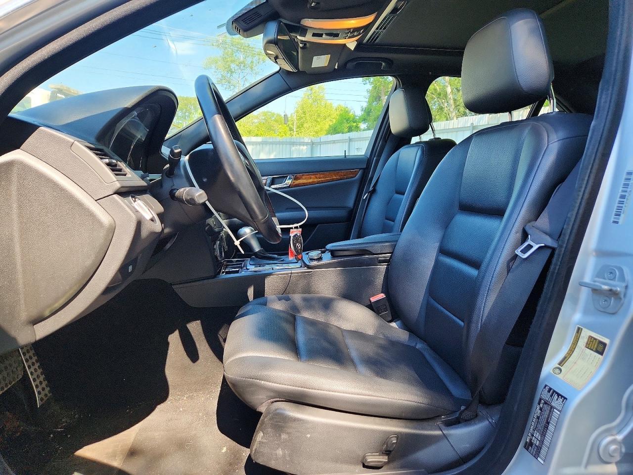 2011 Mercedes-Benz C 300 4Matic - Image 7