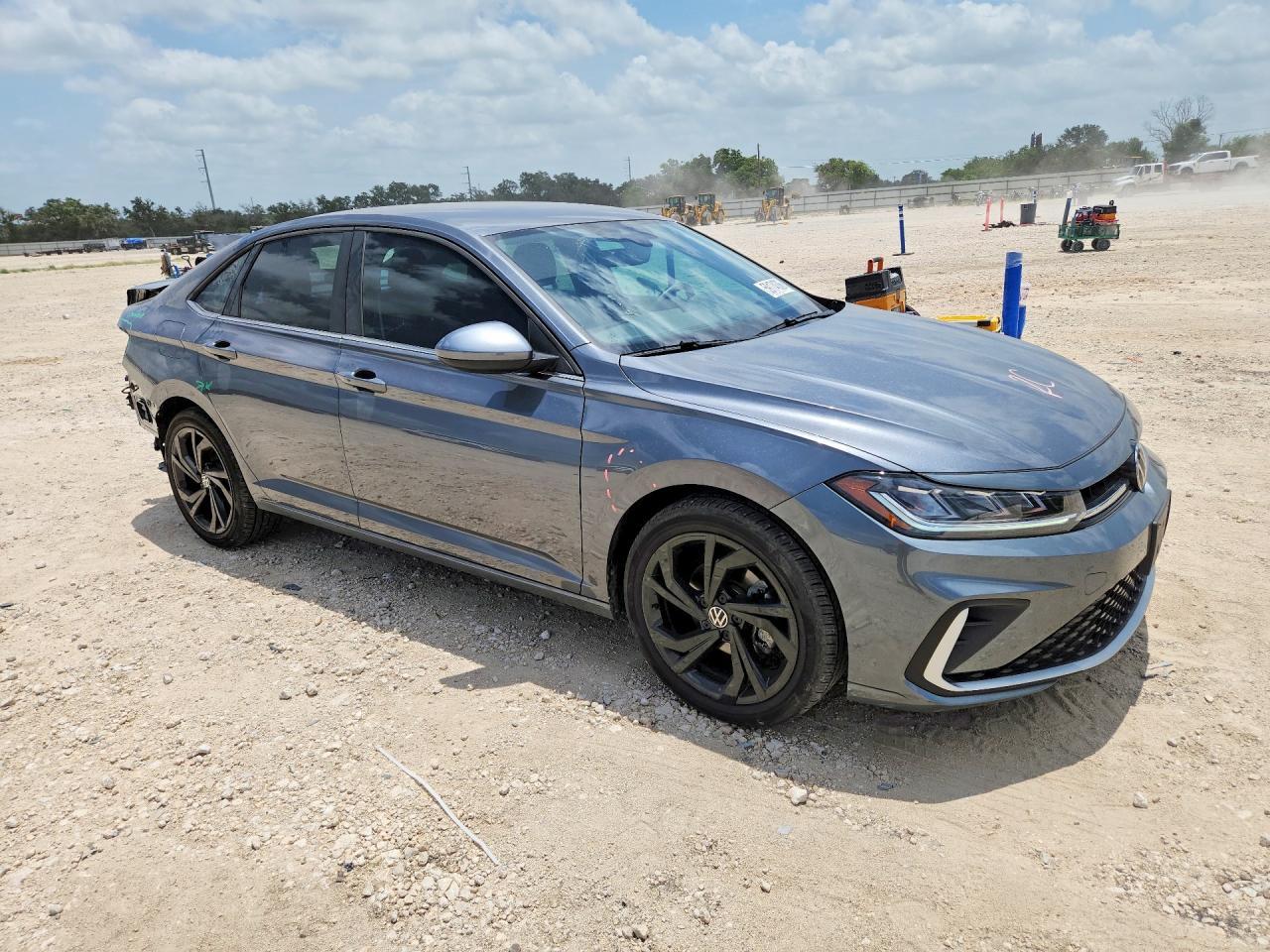 2025 Volkswagen Jetta Se - Фото 4