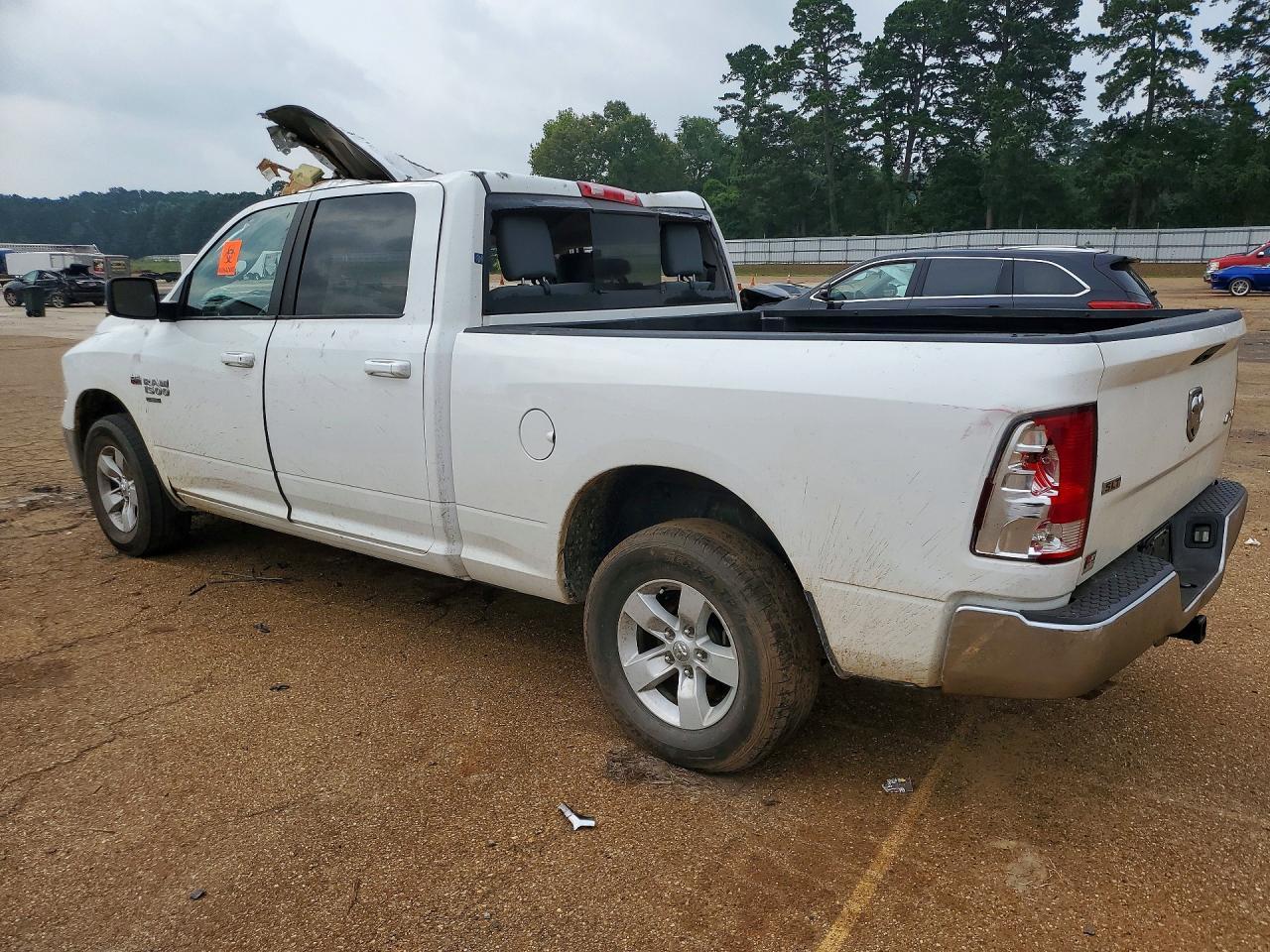 2020 Ram 1500 Classic Slt - Фото 2