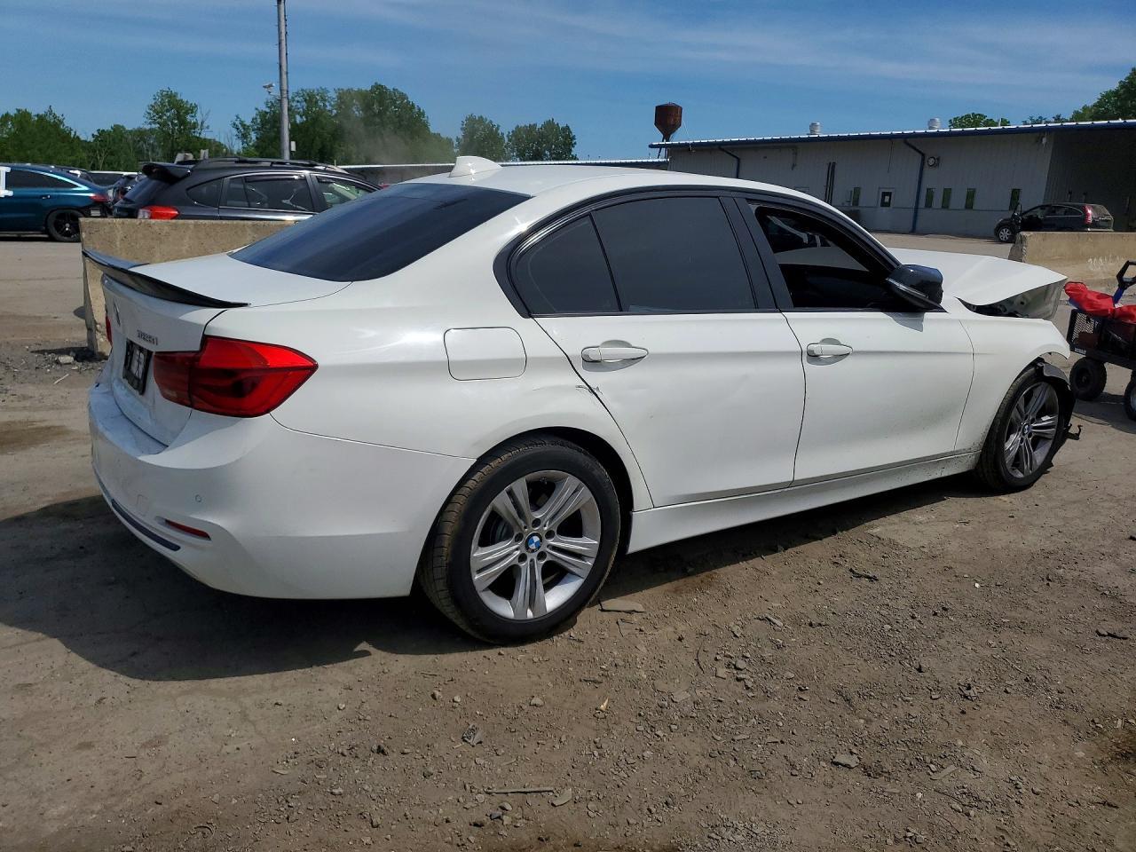 2016 BMW 328 Xi Sulev - Image 3