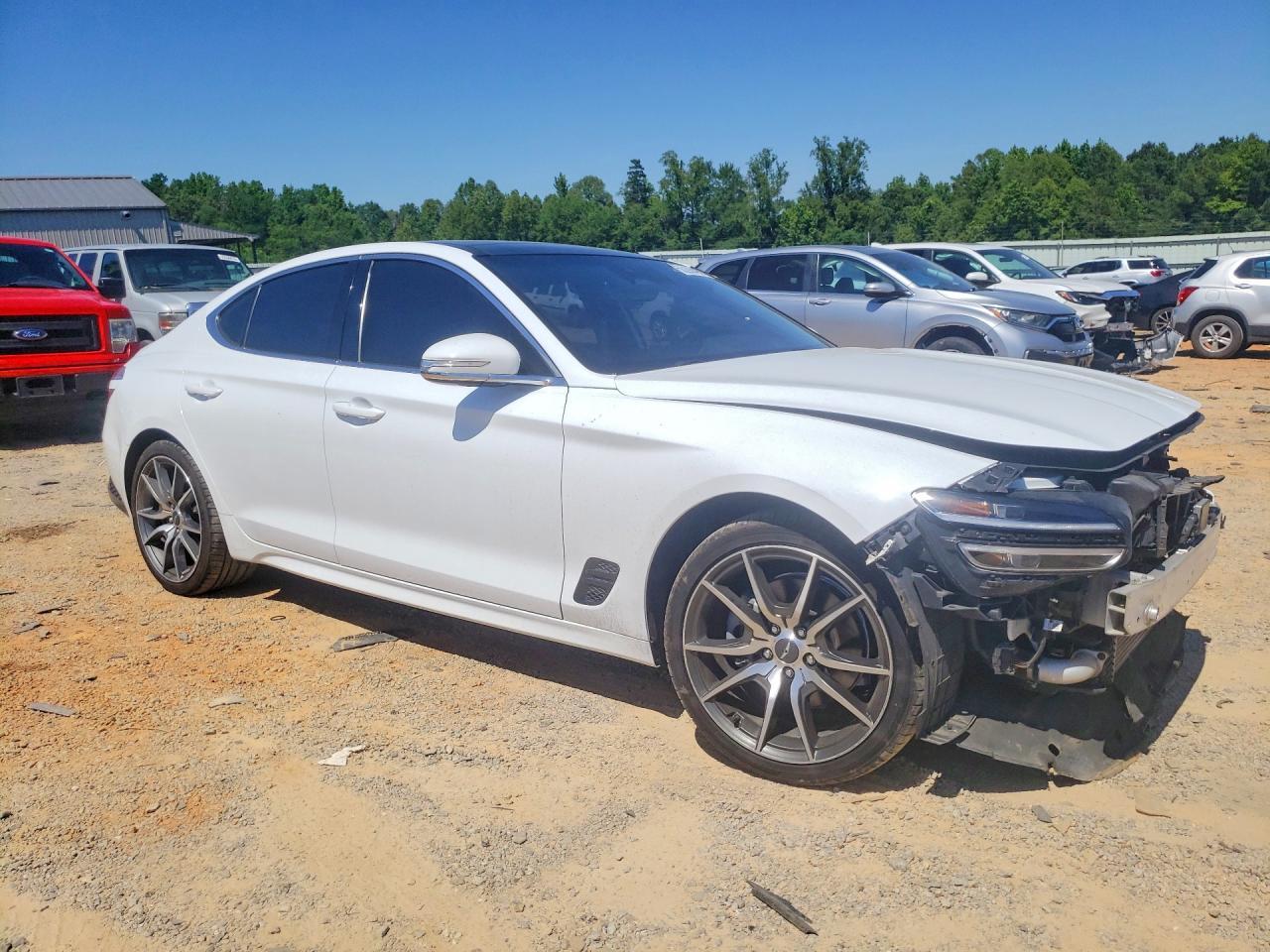 2022 Genesis G70 2.0T - Фото 4