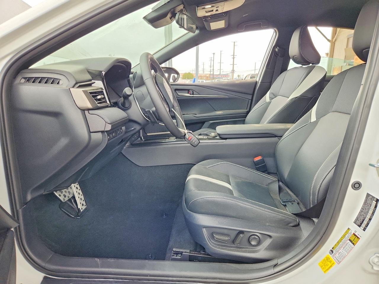2026 Toyota Camry Nightshade - Фото 7