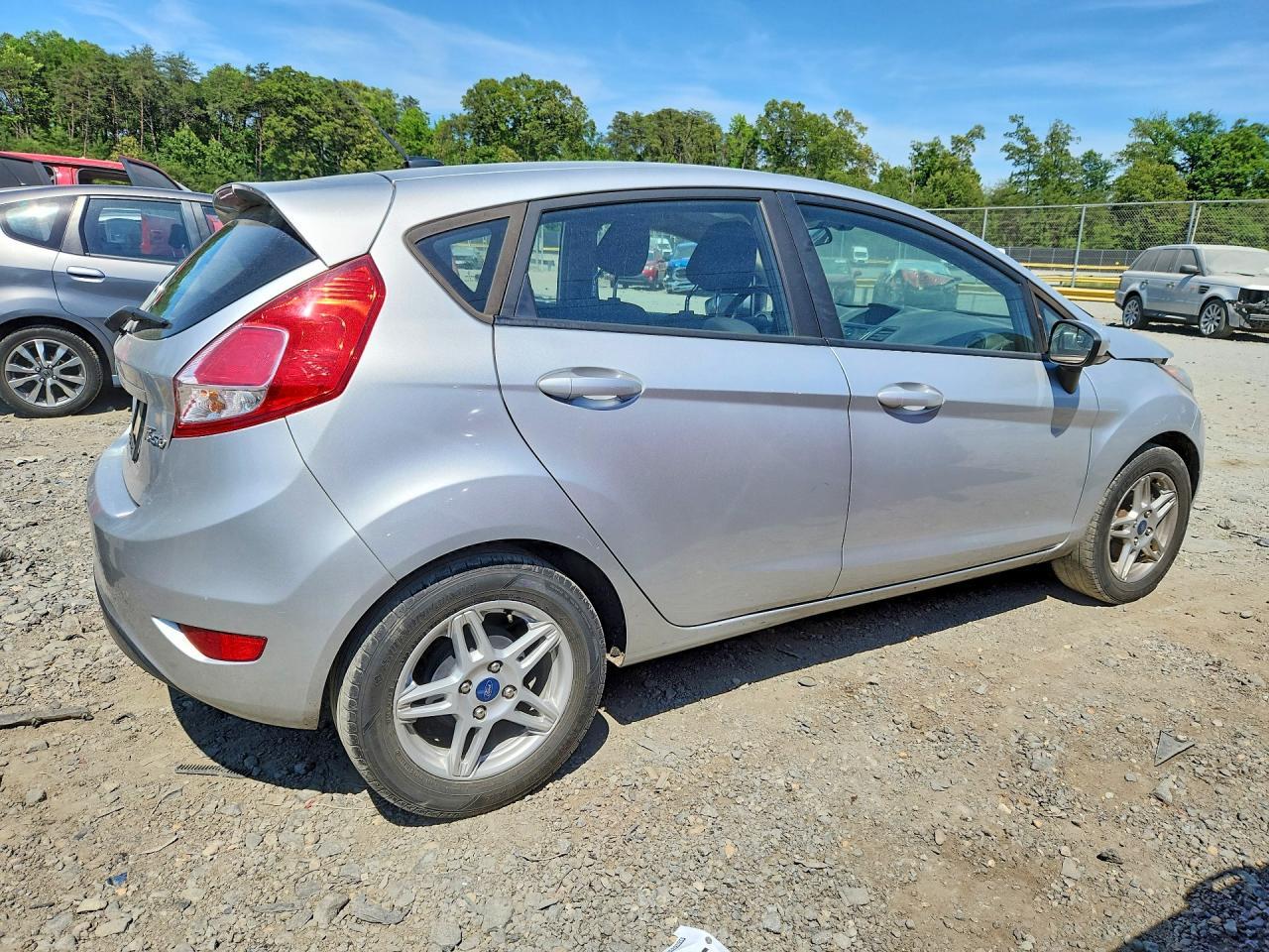 2019 Ford Fiesta Se - Фото 3