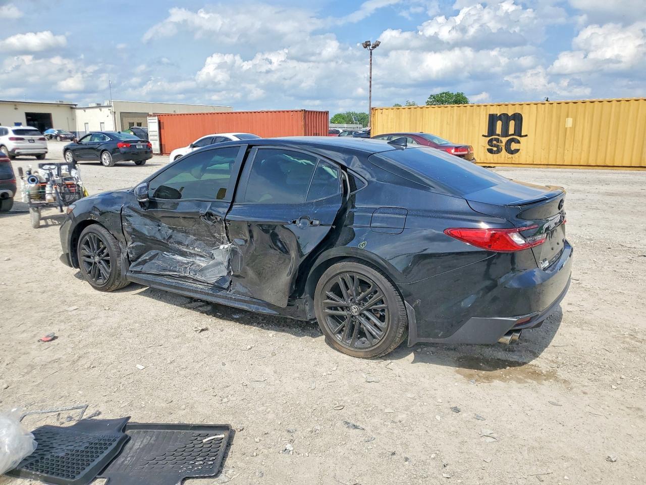 2025 Toyota Camry Se - Фото 2