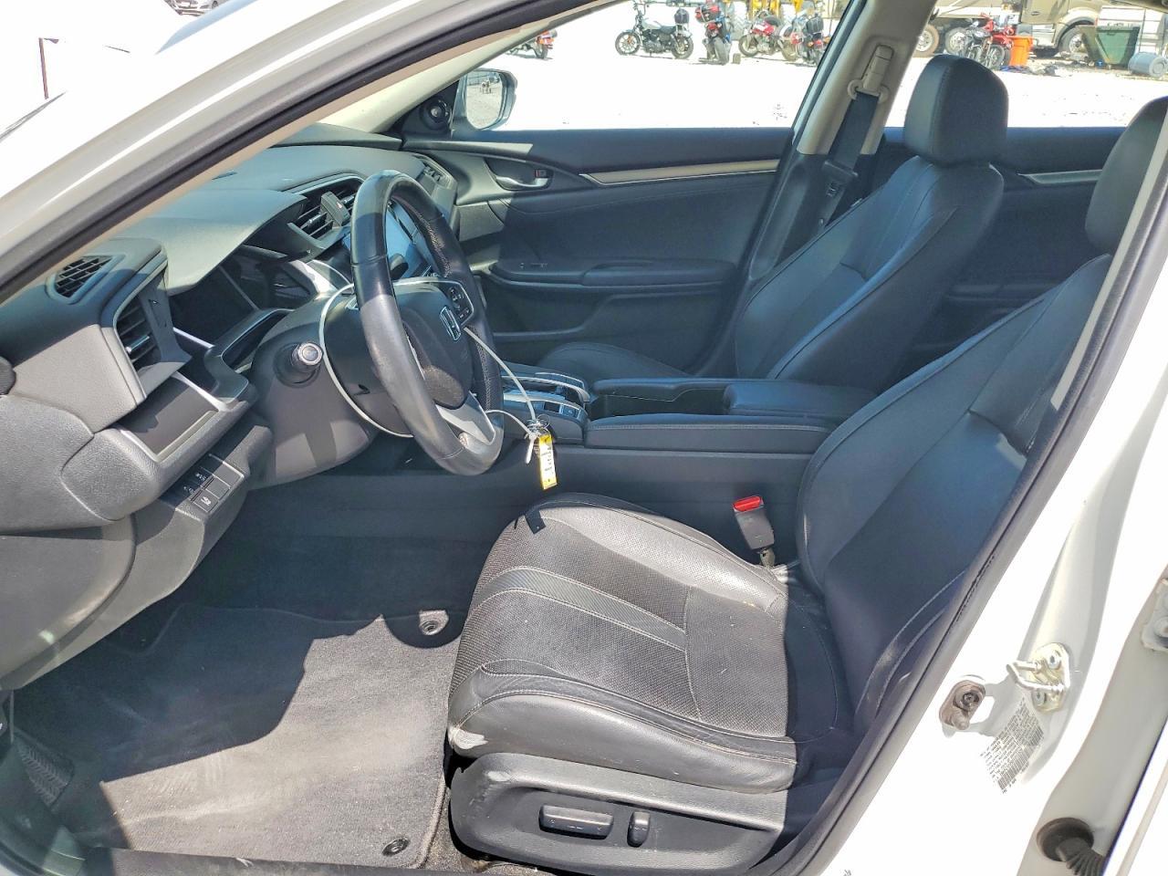 2016 Honda Civic Touring - Фото 7