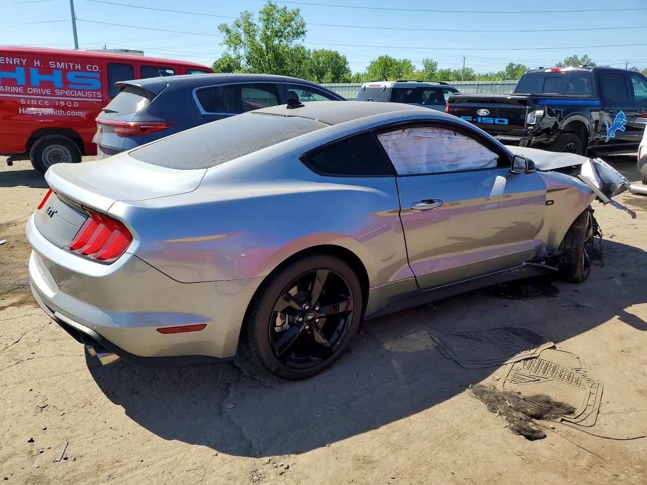 2022 Ford Mustang Gt - Image 3