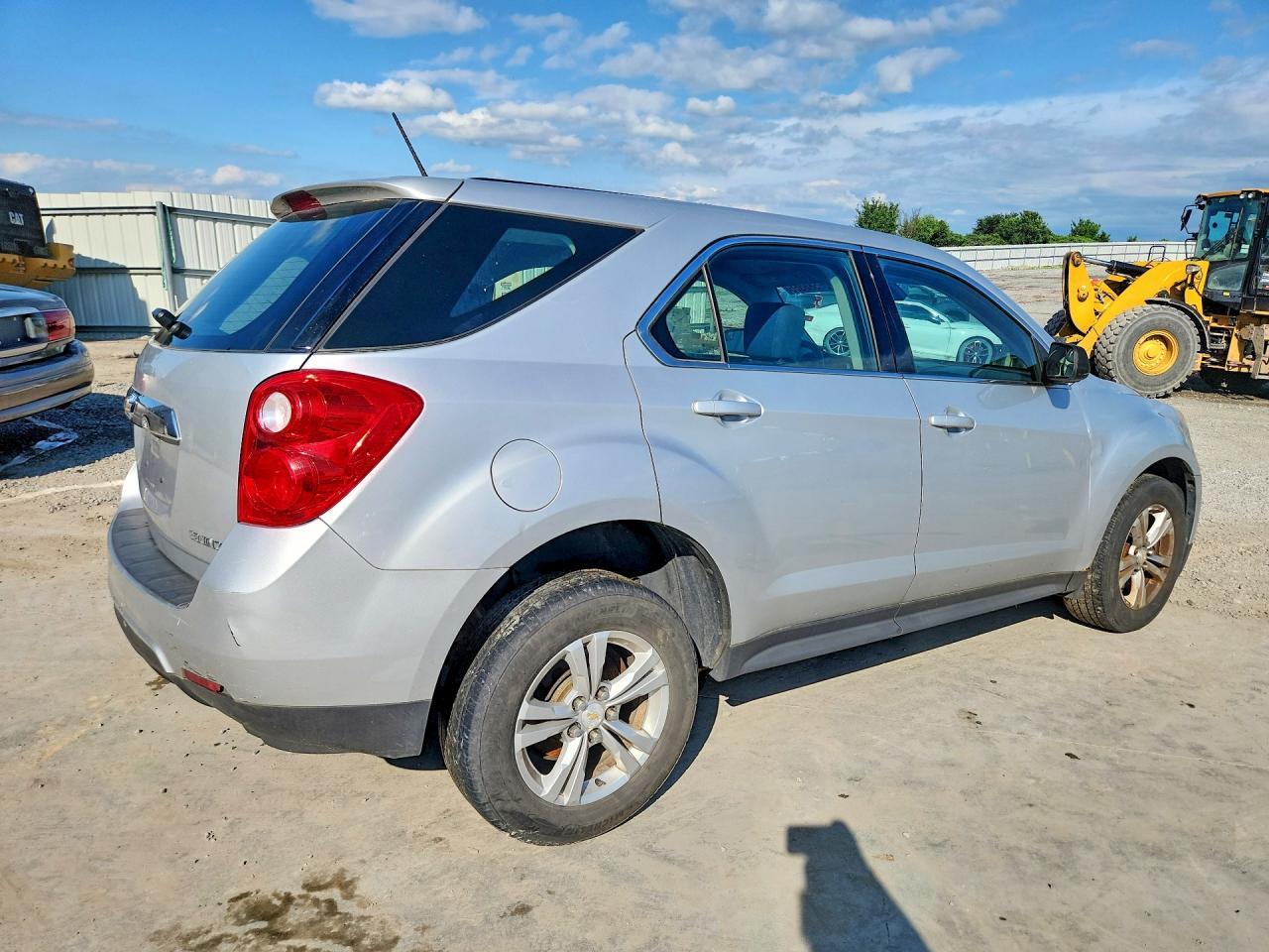 2014 Chevrolet Equinox - Фото 3