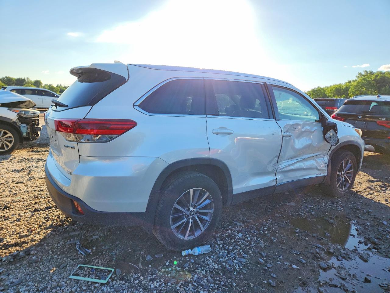 2019 Toyota Highlander Hybrid Xle - Фото 3