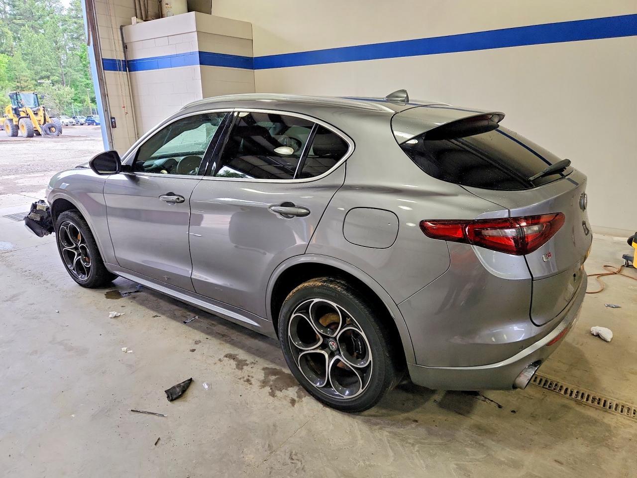 2020 Alfa Romeo Stelvio Ti - Image 2