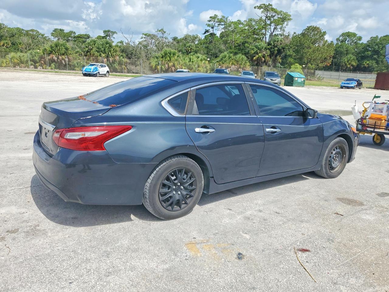 2018 Nissan Altima 2.5 S - Фото 3