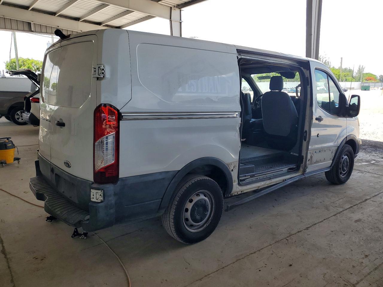2016 Ford Transit T-150 - Фото 3