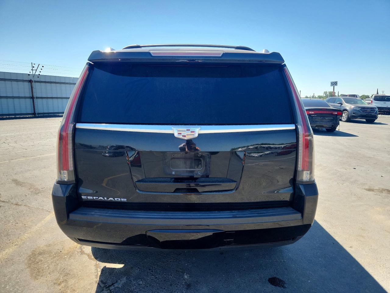 2016 Cadillac Escalade - Фото 6