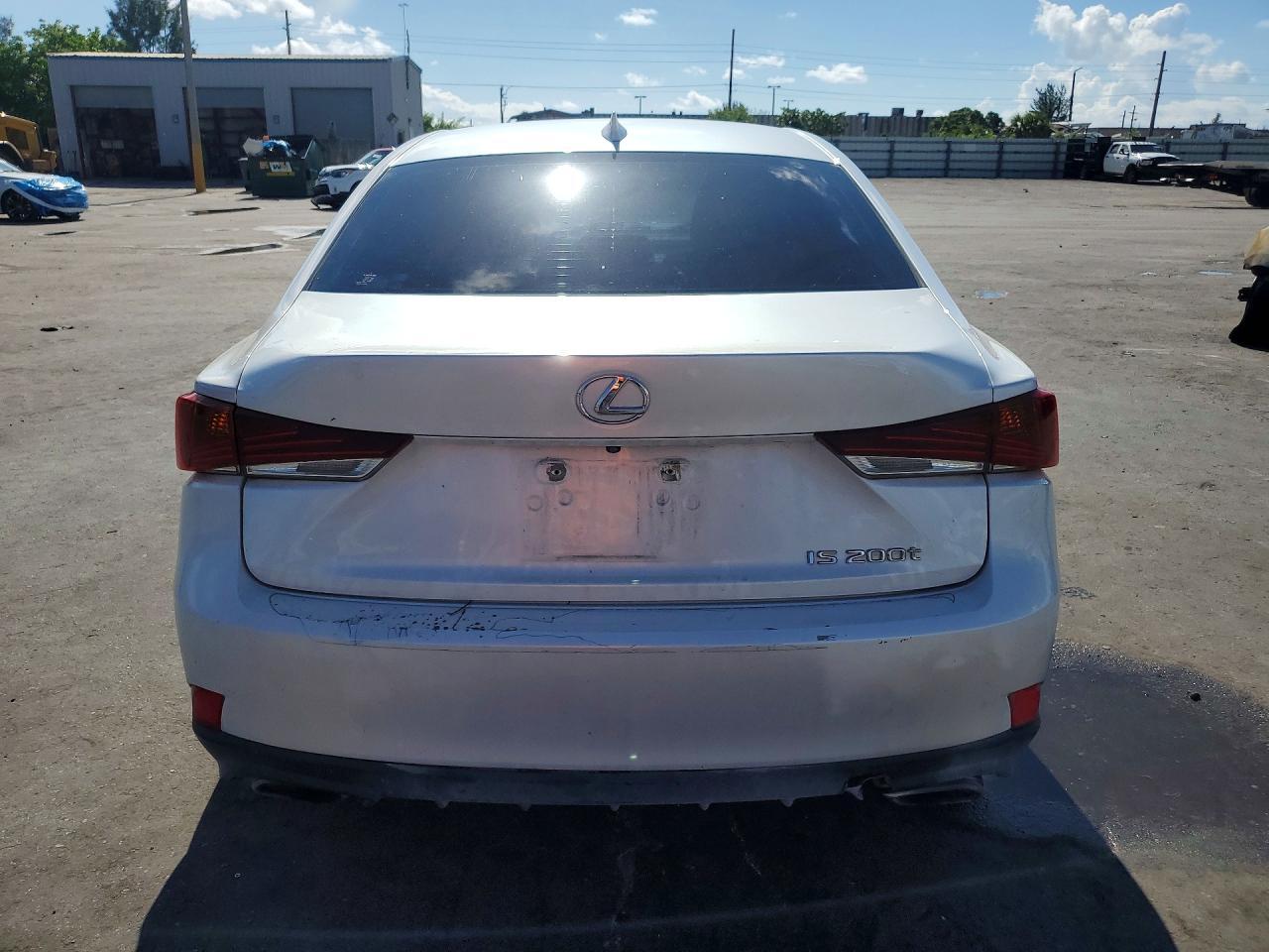 2017 Lexus Is 200T - Фото 6