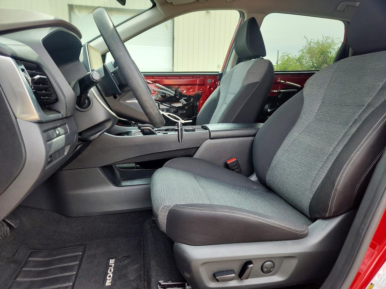 2023 Nissan Rogue Sv - Image 7