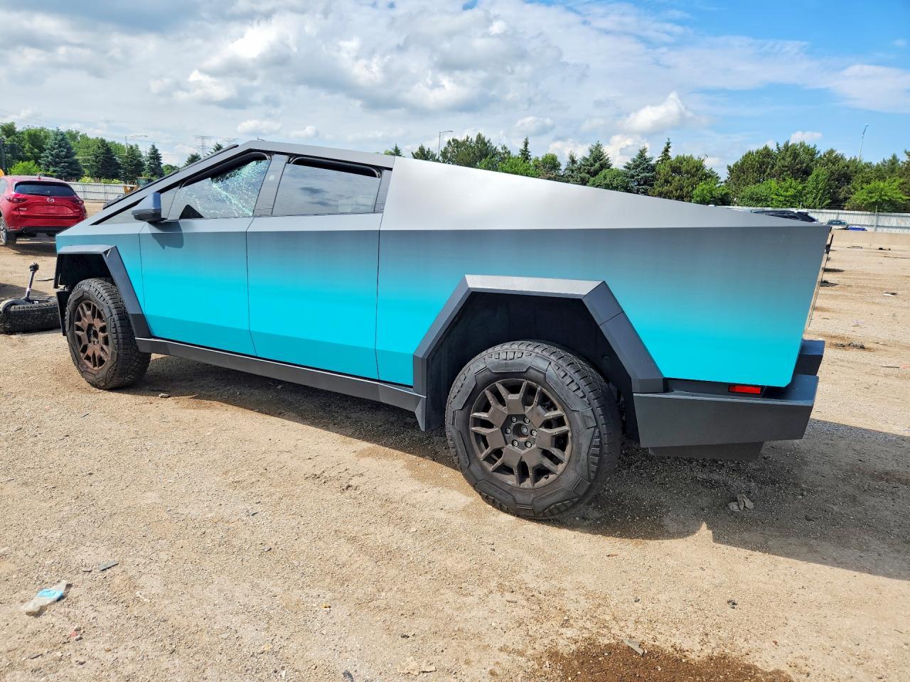 2024 Tesla Cybertruck - Image 2