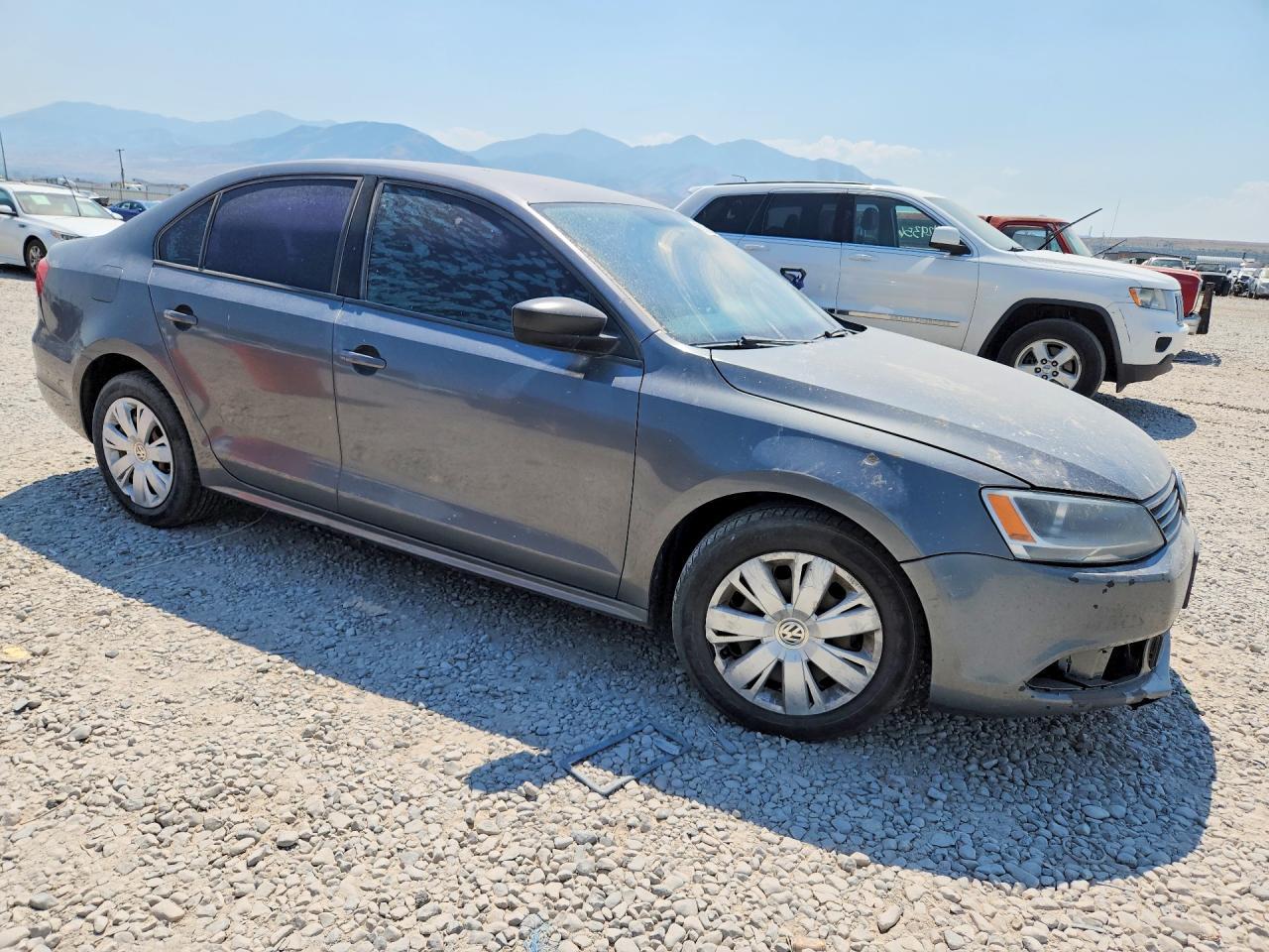 2011 Volkswagen Jetta Base - Image 4