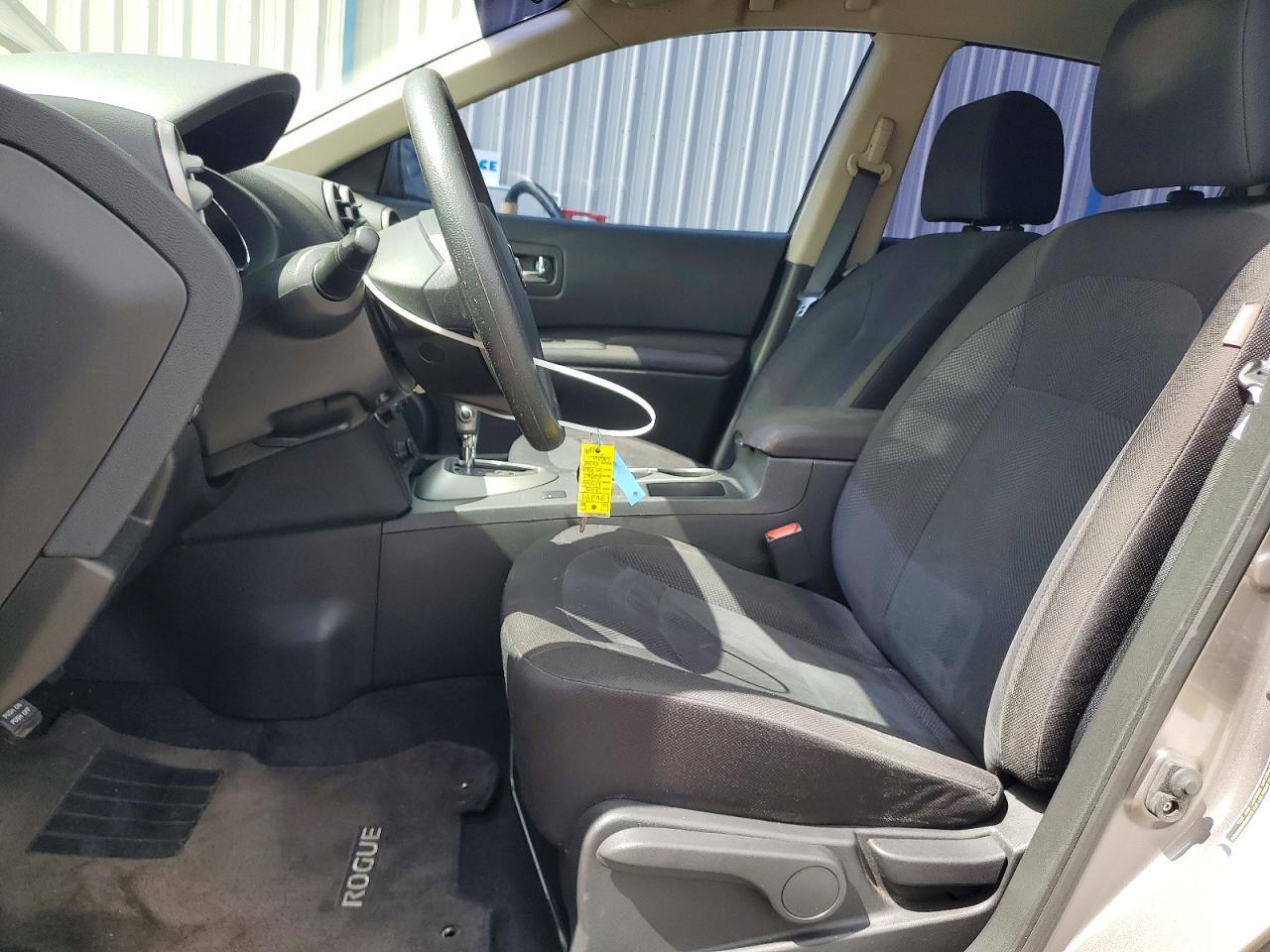 2015 Nissan Rogue Select S - Image 7
