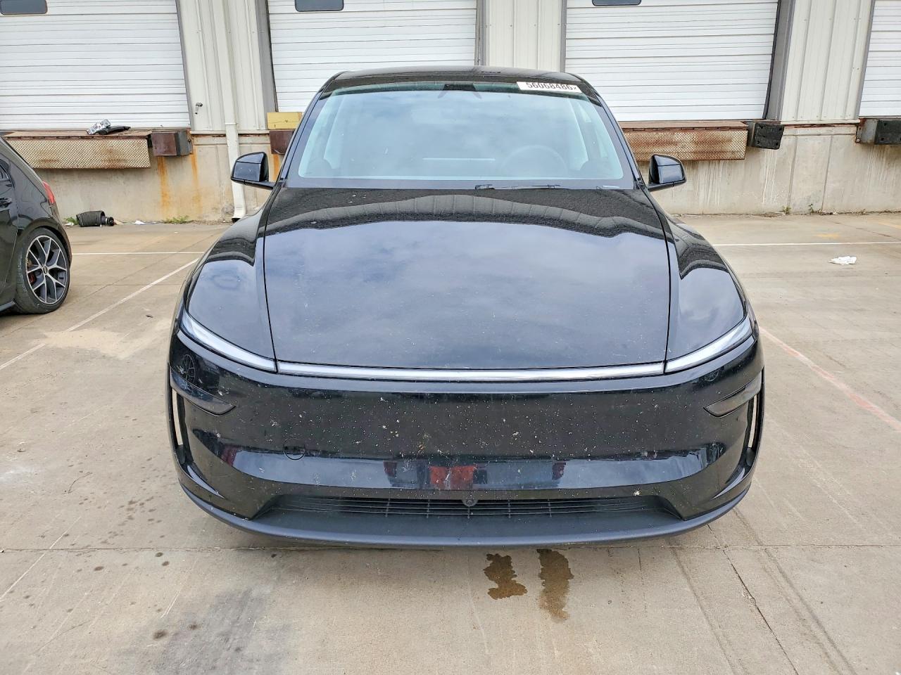 2026 Tesla Model Y - Фото 5
