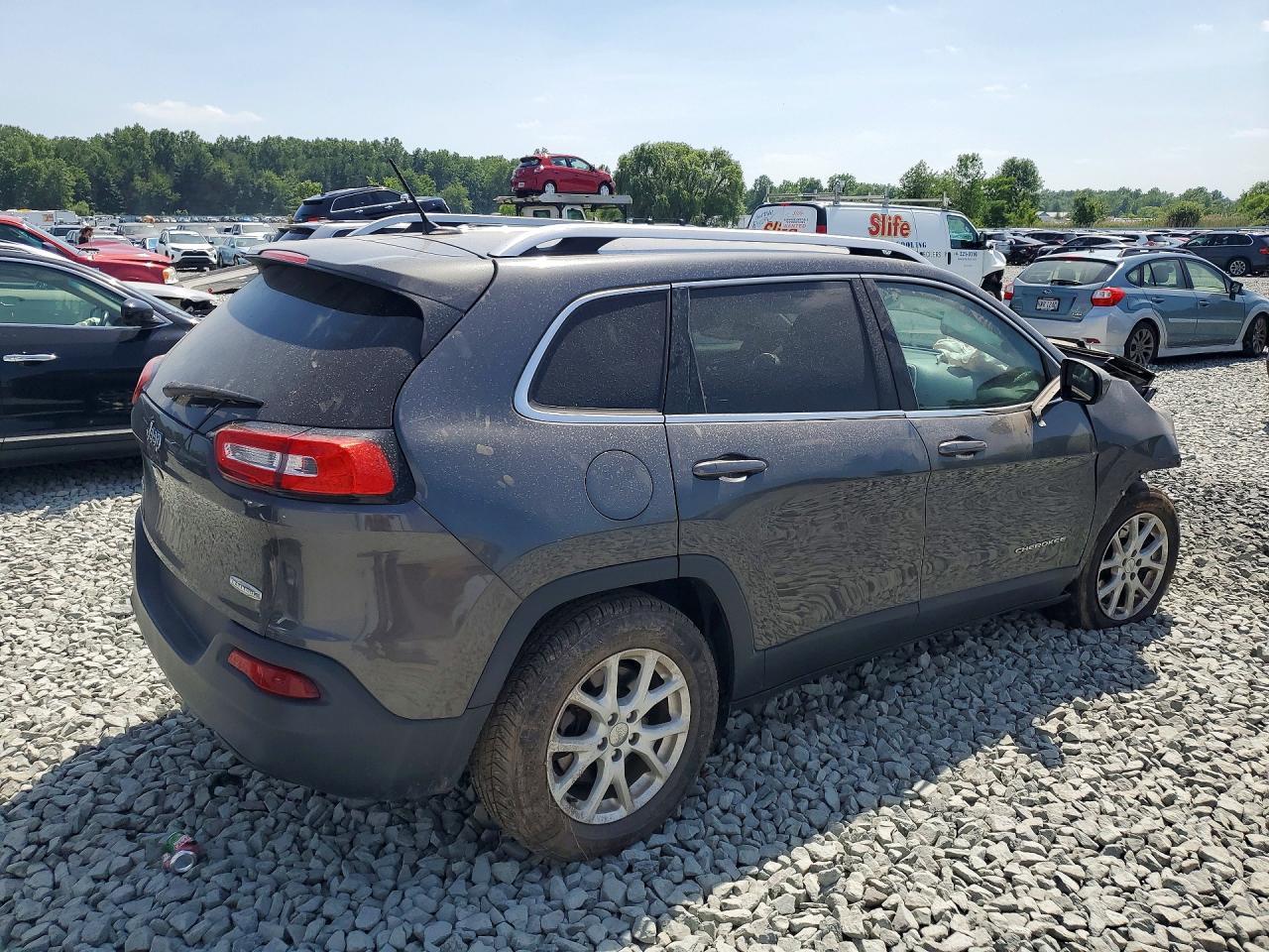 2015 Jeep Cherokee Latitude - Фото 3