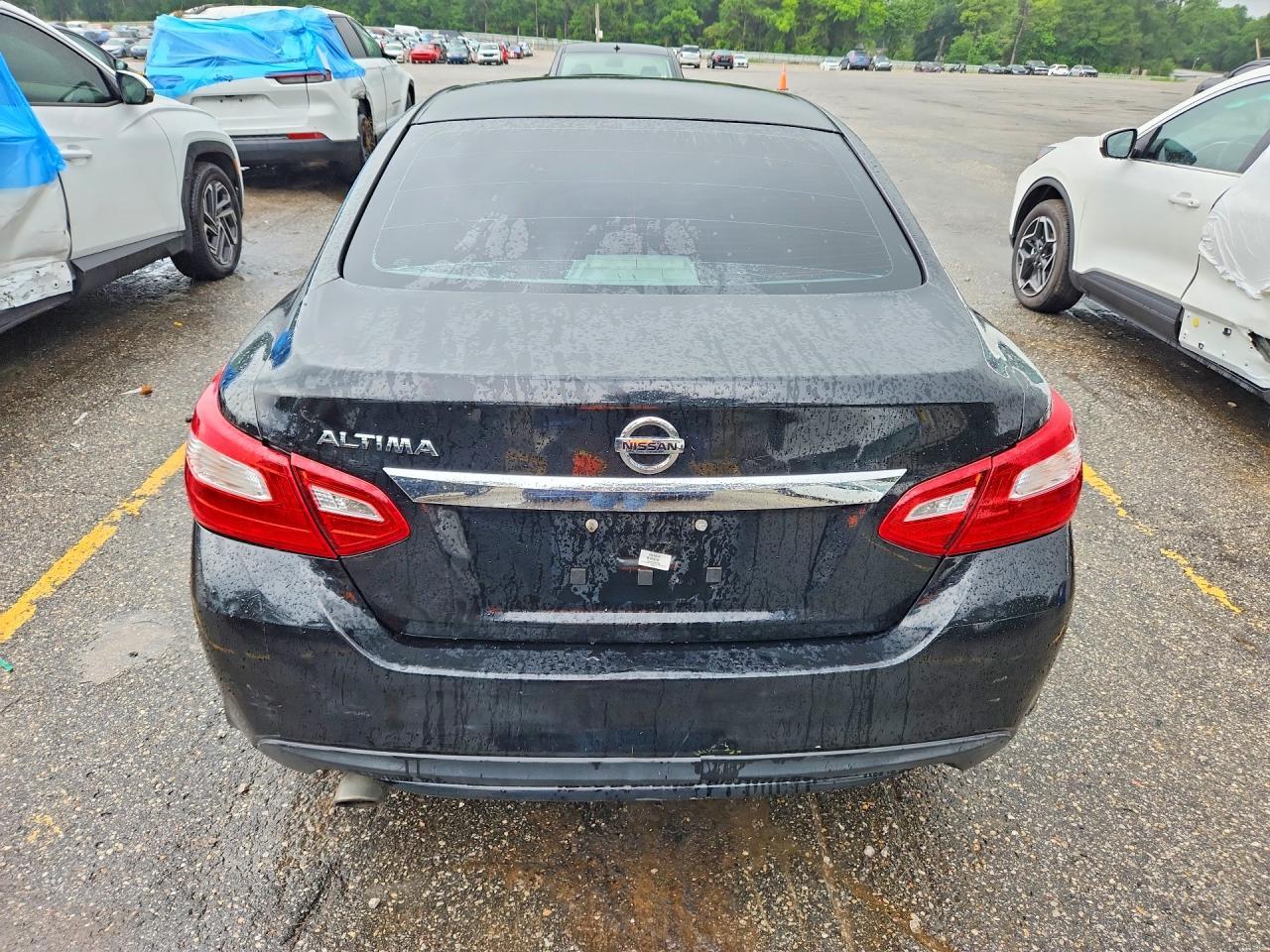 2016 Nissan Altima - Image 6