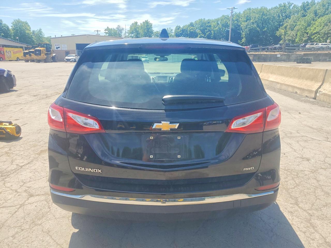 2018 Chevrolet Equinox Ls - Image 6